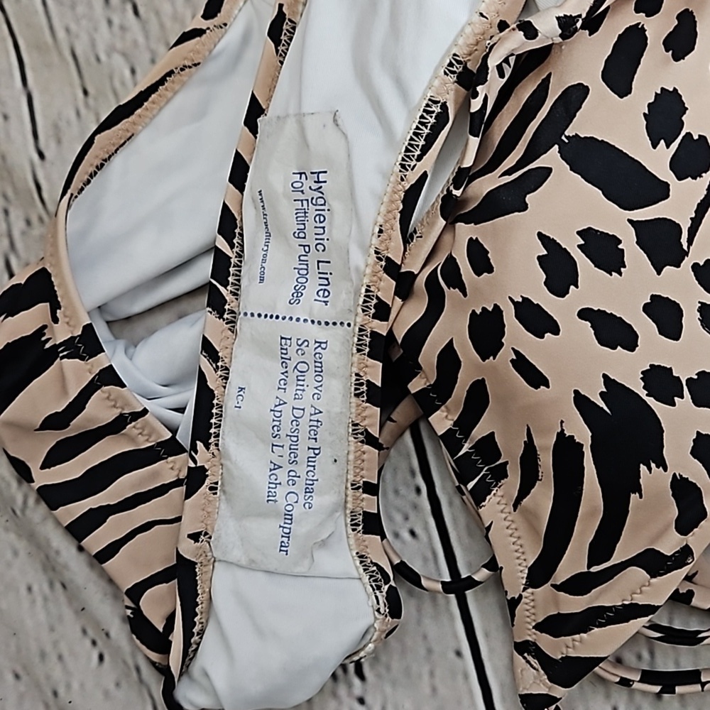 Shade & Shore Animal Print One Piece Strappy Swimsuit Size Small NWOT - Picture 7 of 7